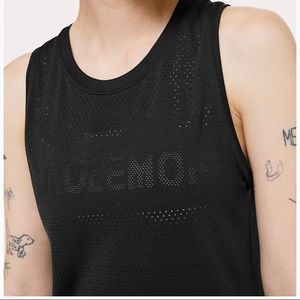 Lululemon Breeze by muscle crop tank